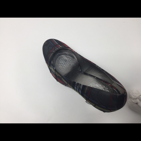 Coach Plaid Heels - Picture 5 of 7